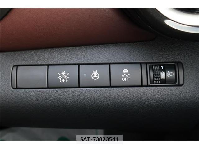 Nissan KICKS 2024-09 8074200-4