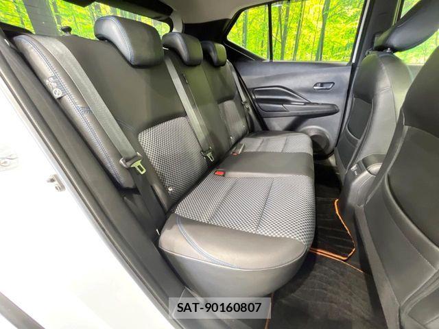 Nissan KICKS 2020-11 8074207-8