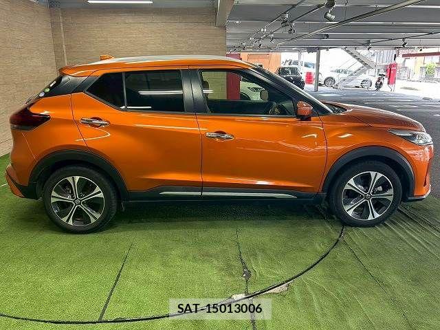 Nissan KICKS 2021-05 8074206-17