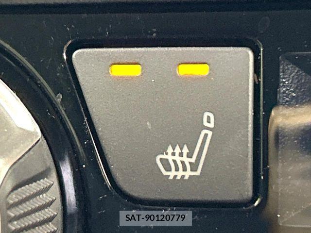 Nissan KICKS 2022-09 8074201-6
