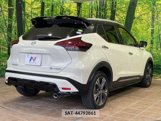 Nissan KICKS 2020-11 8099906-16