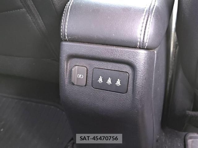Nissan KICKS 2021-07 8099907-22