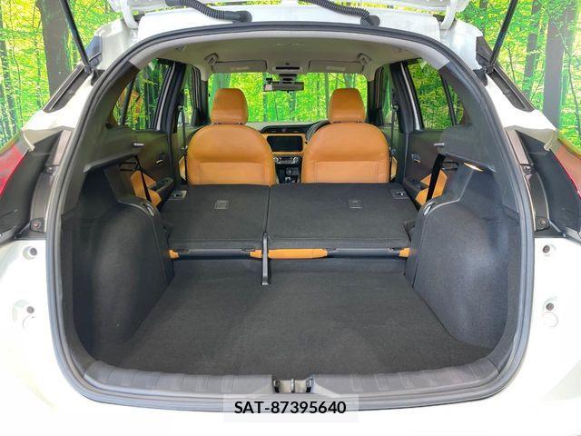Nissan KICKS 2021-05 8130856-9