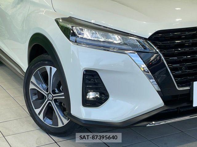 Nissan KICKS 2021-05 8130856-11