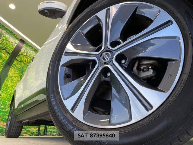 Nissan KICKS 2021-05 8130856-12
