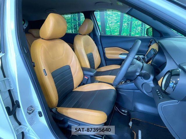 Nissan KICKS 2021-05 8130856-7