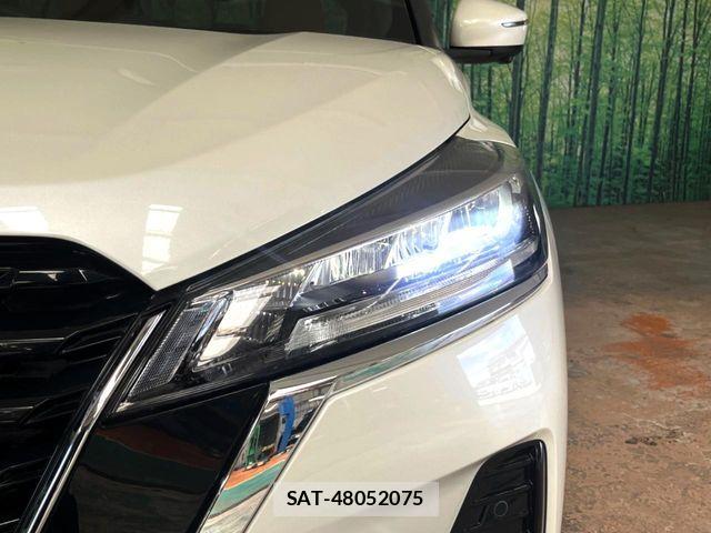 Nissan KICKS 2021-09 8130855-12