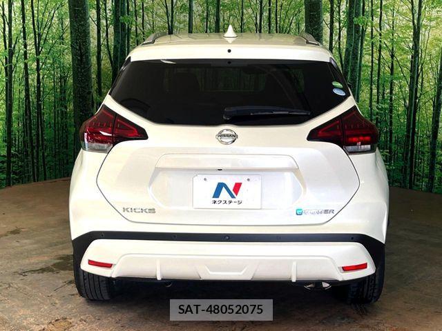 Nissan KICKS 2021-09 8130855-15