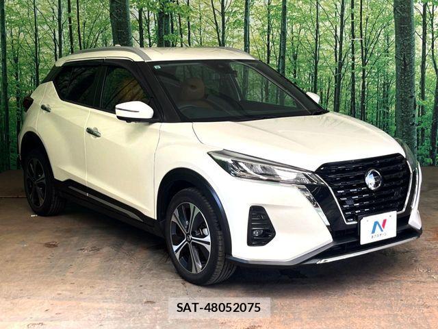 Nissan KICKS 2021-09 8130855-16