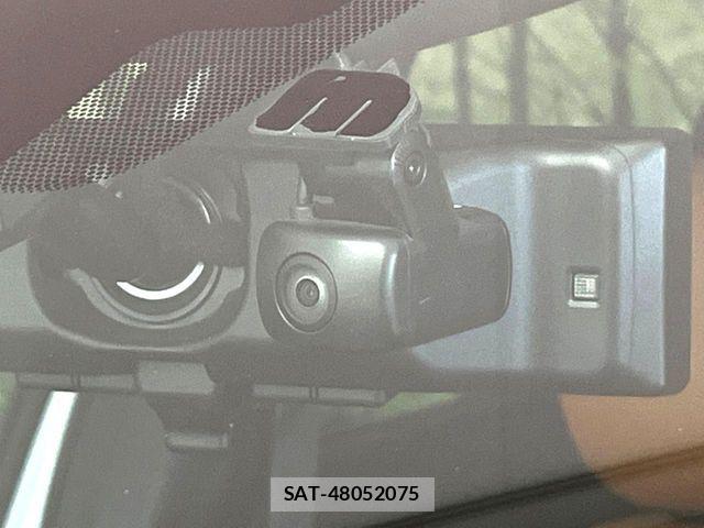 Nissan KICKS 2021-09 8130855-5