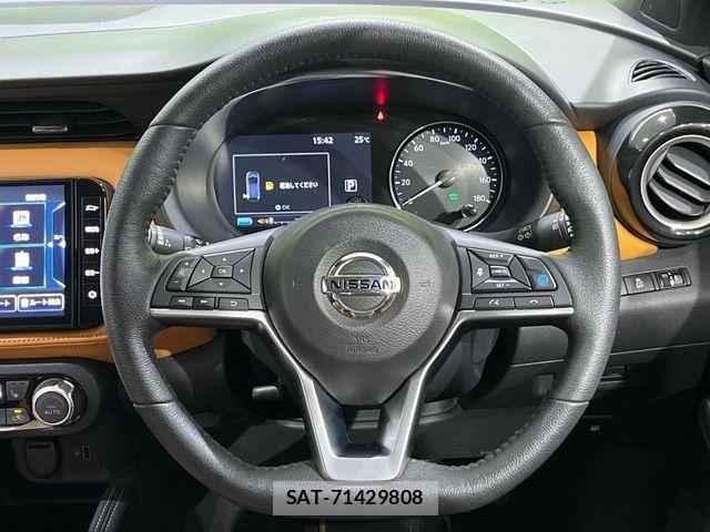 Nissan KICKS 2021-09 8130868-11