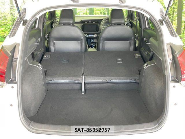 Nissan KICKS 2021-06 8145988-9