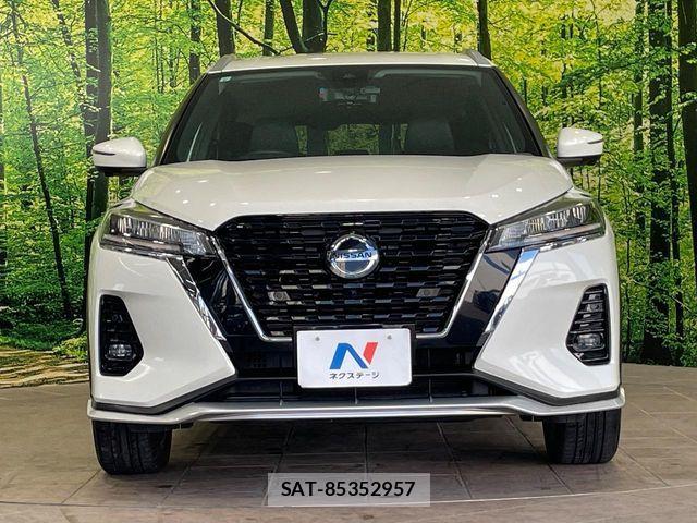 Nissan KICKS 2021-06 8145988-13