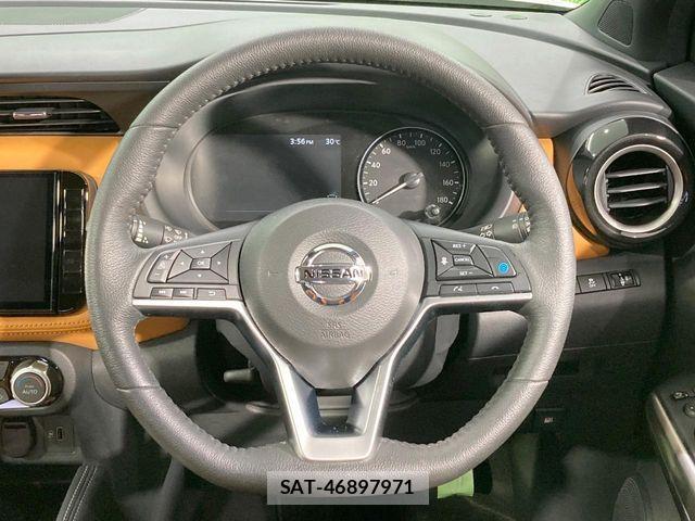Nissan KICKS 2022-02 8208115-12