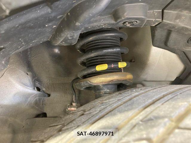 Nissan KICKS 2022-02 8208115-19
