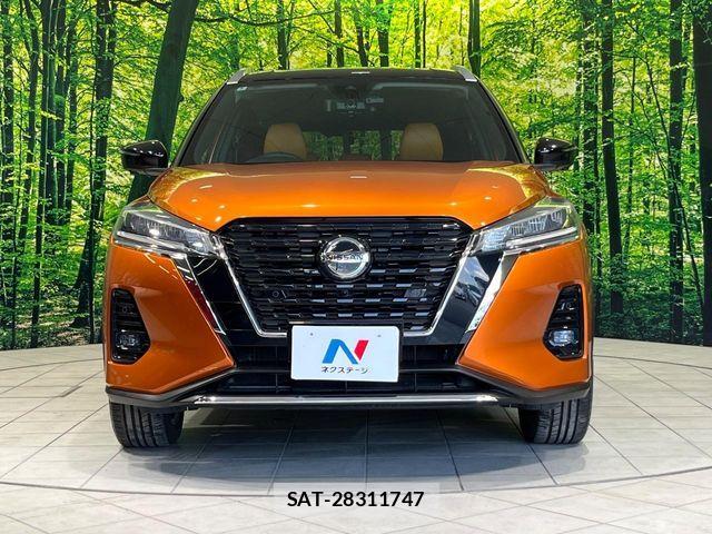 Nissan KICKS 2020-06 8208121-13