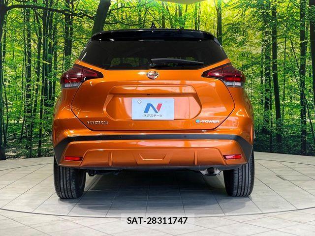 Nissan KICKS 2020-06 8208121-14