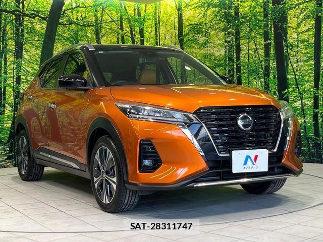 Nissan KICKS 2020-06 8208121-15