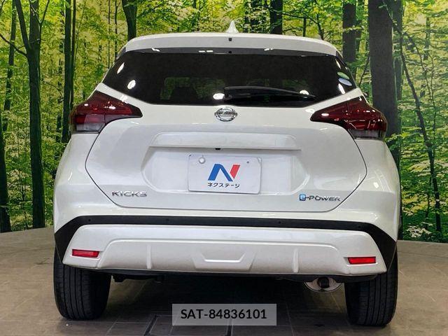 Nissan KICKS 2021-07 8208119-14