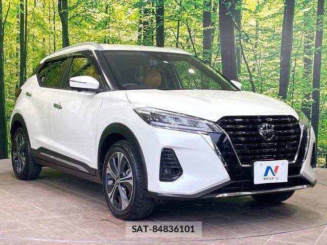 Nissan KICKS 2021-07 8208119-15