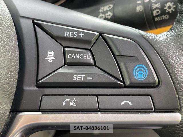Nissan KICKS 2021-07 8208119-4
