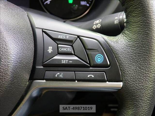 Nissan KICKS 2021-06 8208122-13