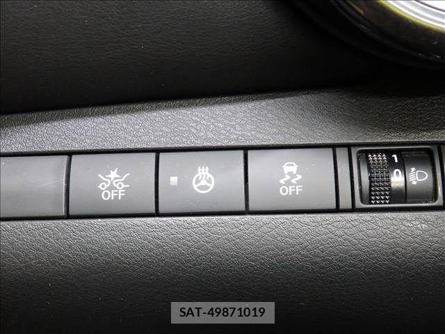 Nissan KICKS 2021-06 8208122-8
