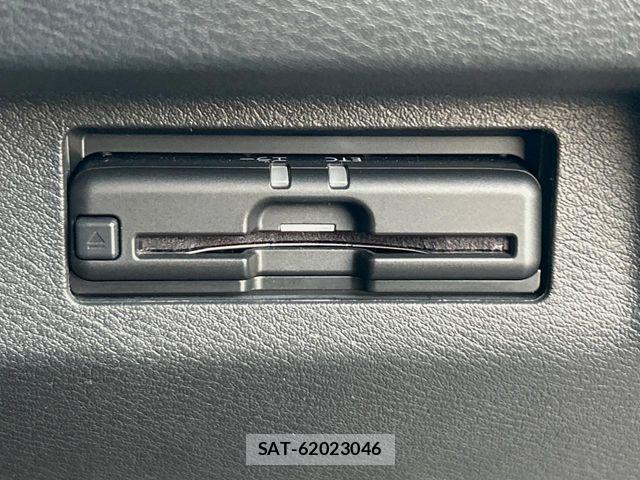 Nissan KICKS 2021-01 8208120-9