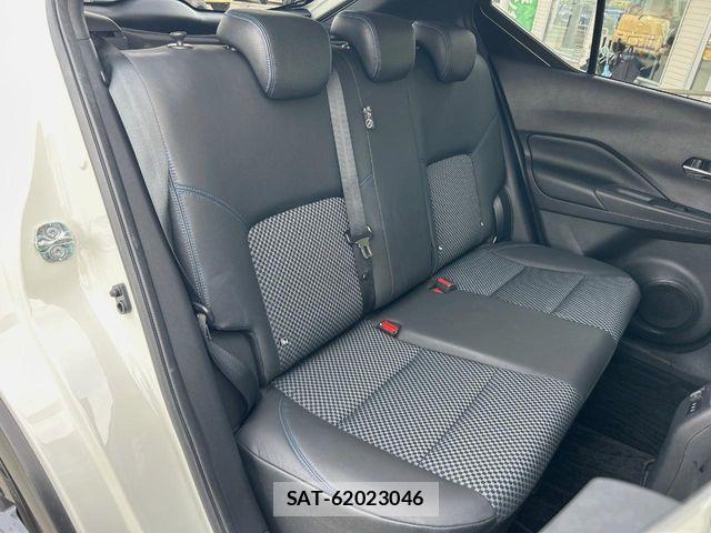 Nissan KICKS 2021-01 8208120-11