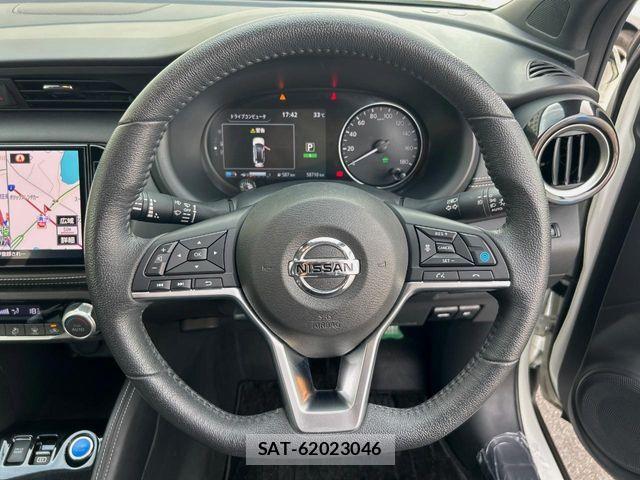 Nissan KICKS 2021-01 8208120-2