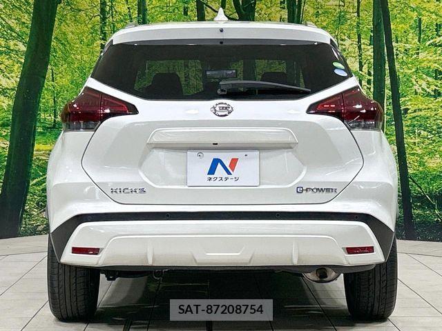 Nissan KICKS 2021-03 8208116-14