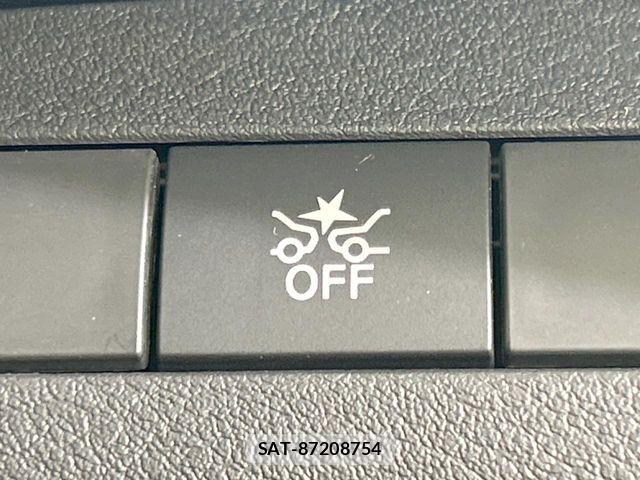 Nissan KICKS 2021-03 8208116-4