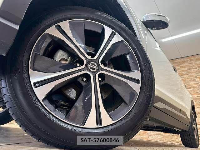 Nissan KICKS 2023-11 8230502-18