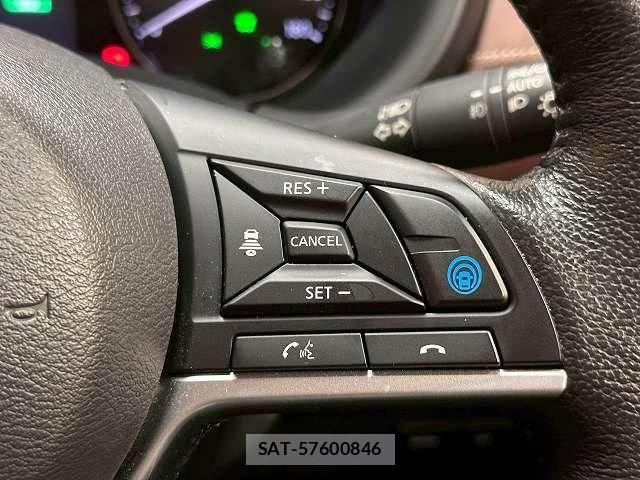 Nissan KICKS 2023-11 8230502-6