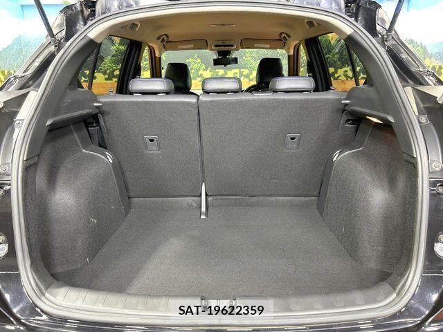 Nissan KICKS 2021-02 8230504-9