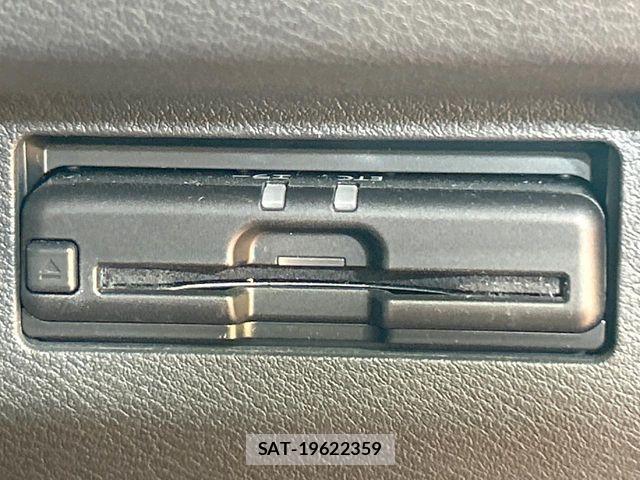 Nissan KICKS 2021-02 8230504-6