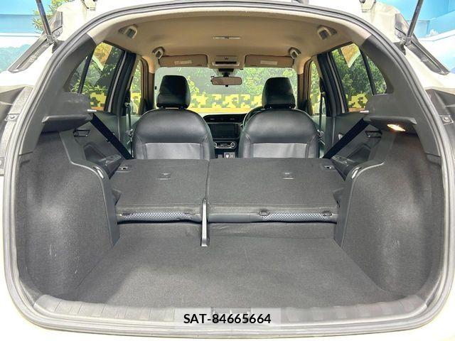 Nissan KICKS 2020-12 8230503-9