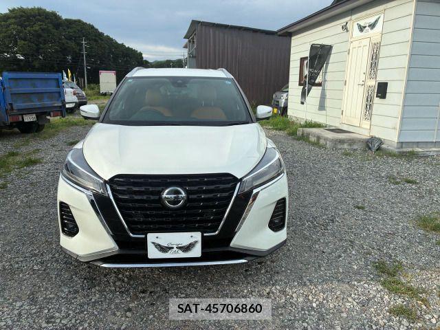 Nissan KICKS 2021-03 8230505-10