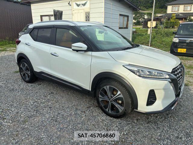 Nissan KICKS 2021-03 8230505-14