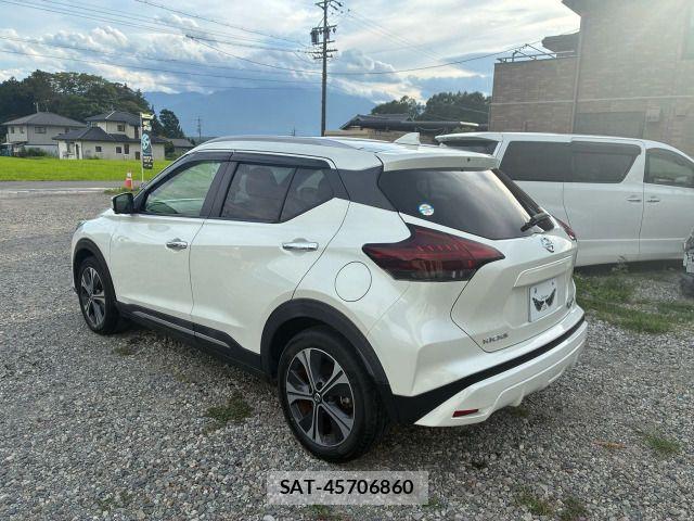 Nissan KICKS 2021-03 8230505-2