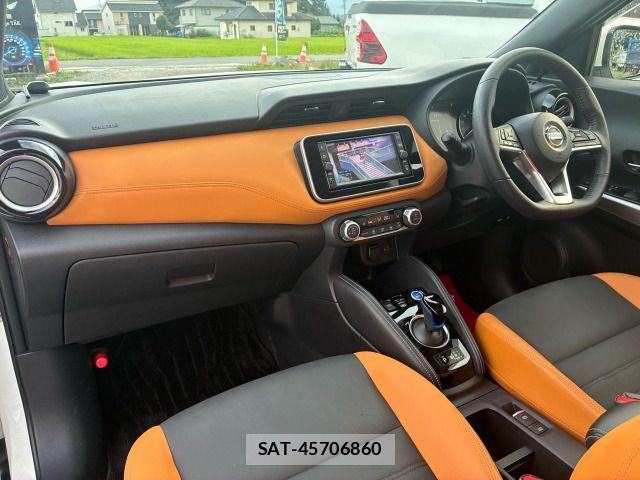 Nissan KICKS 2021-03 8230505-6