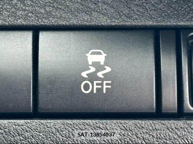 Nissan KICKS 2020-10 8245572-6