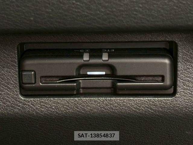 Nissan KICKS 2020-10 8245572-8