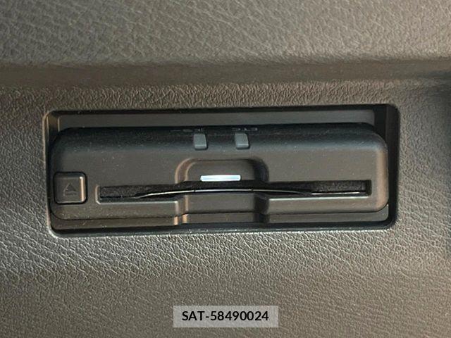 Nissan KICKS 2021-07 8245570-7