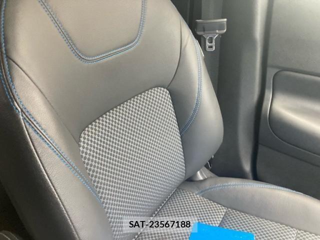 Nissan KICKS 2021-08 8245573-17