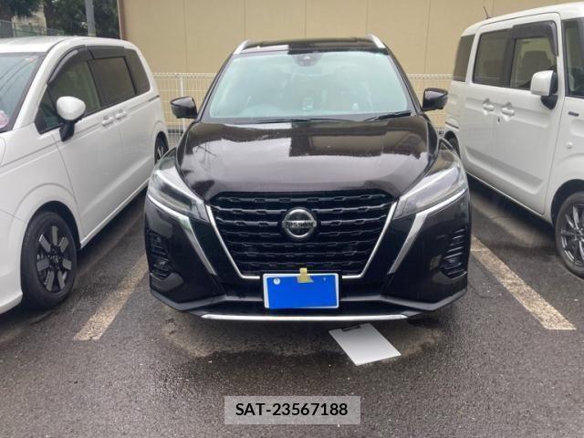 Nissan KICKS 2021-08 8245573-0