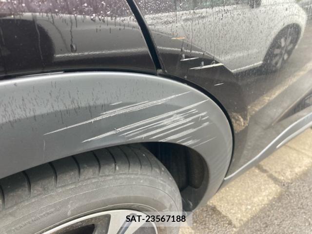 Nissan KICKS 2021-08 8245573-19