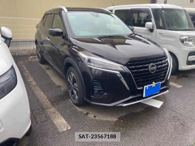 Nissan KICKS 2021-08 8245573-2