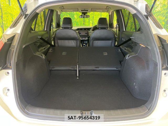 Nissan KICKS 2021-07 8315013-10
