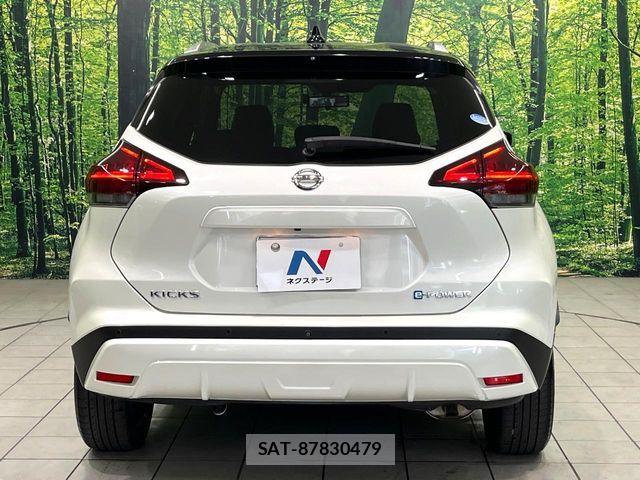 Nissan KICKS 2022-03 8315012-14